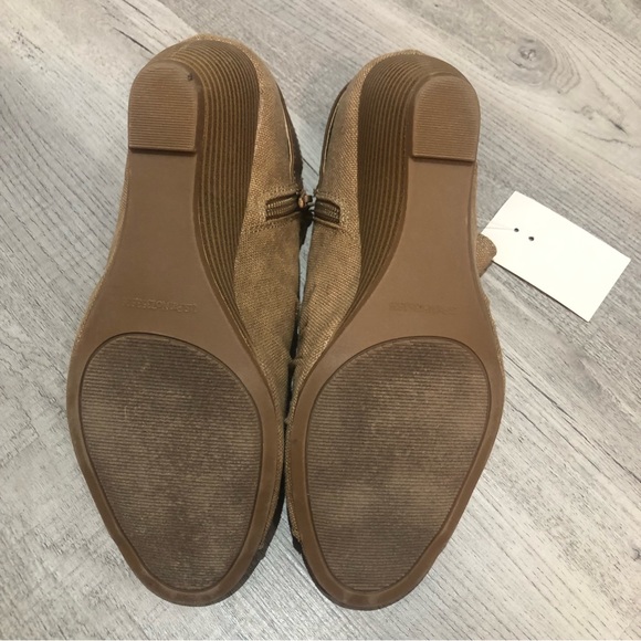 NWT Sugar Wedge Bootie Size 8 - Picture 5 of 9